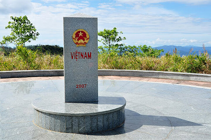 Cột mốc biên giới Campuchia – Lào – Việt Nam
