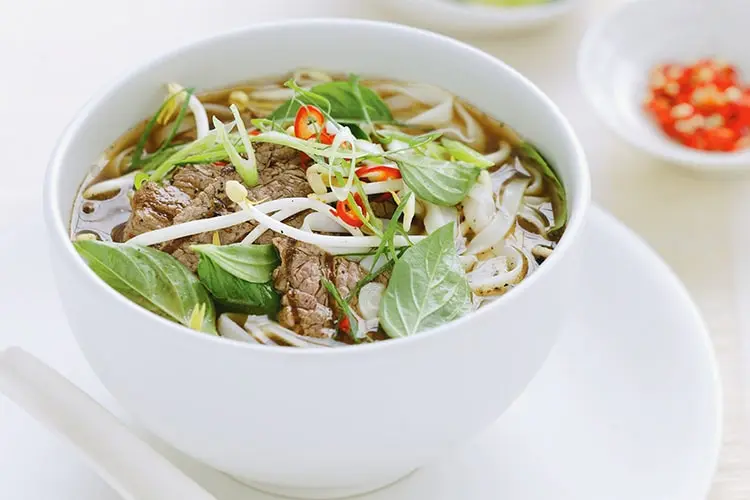Vé máy bay đi Hà Nội Phở Hà Nội