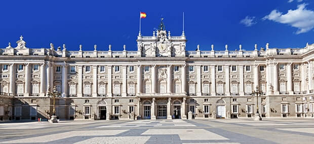 Cung điện hoàng gia Royal Palace