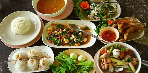 Ẩm Thực Phuket